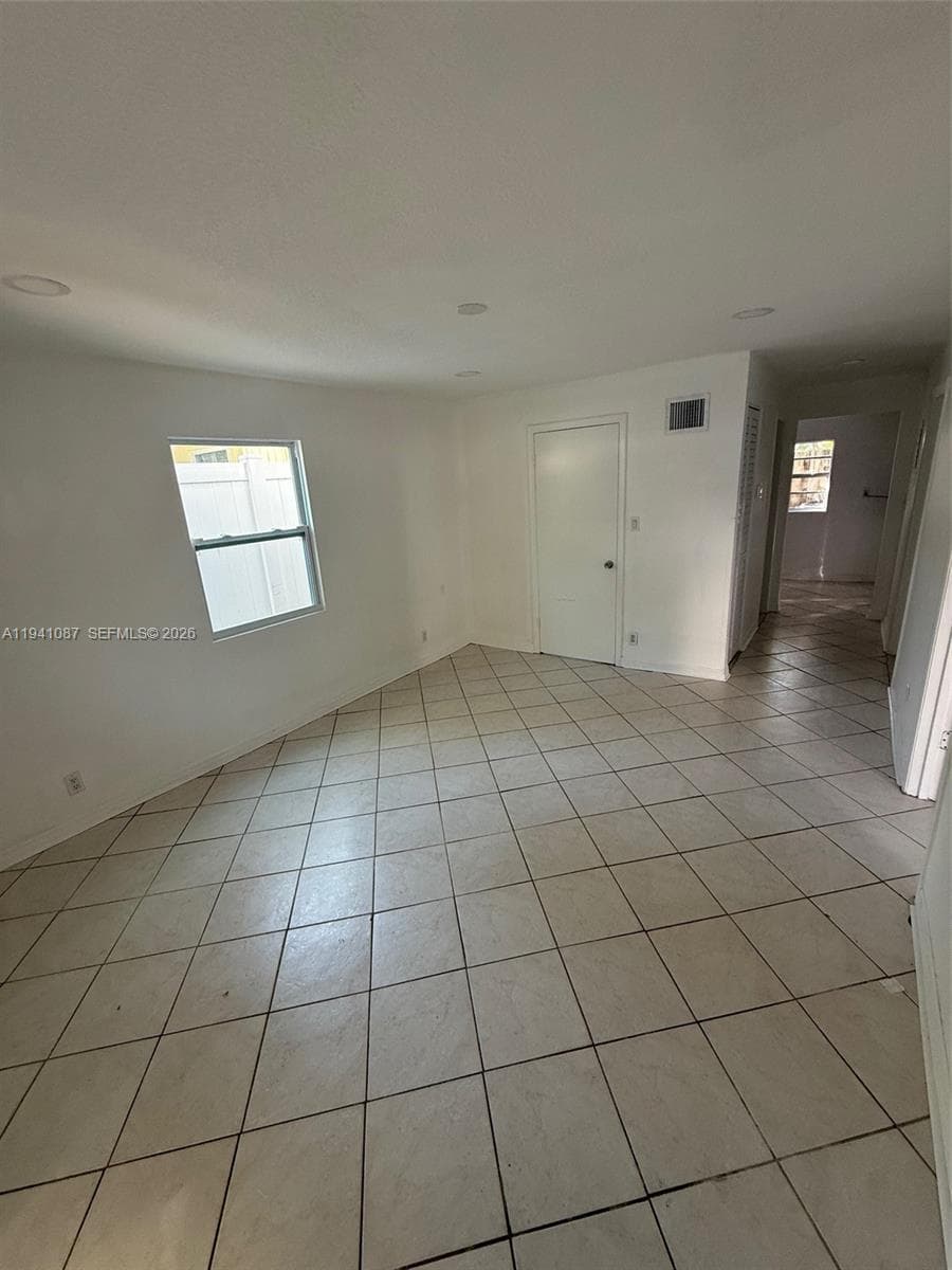 GORDONS ADD · #2 in Fort Lauderdale - Photo 2