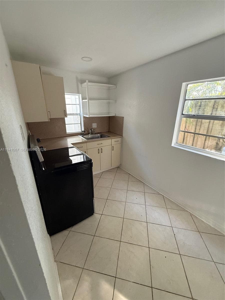 GORDONS ADD · #2 in Fort Lauderdale - Photo 6
