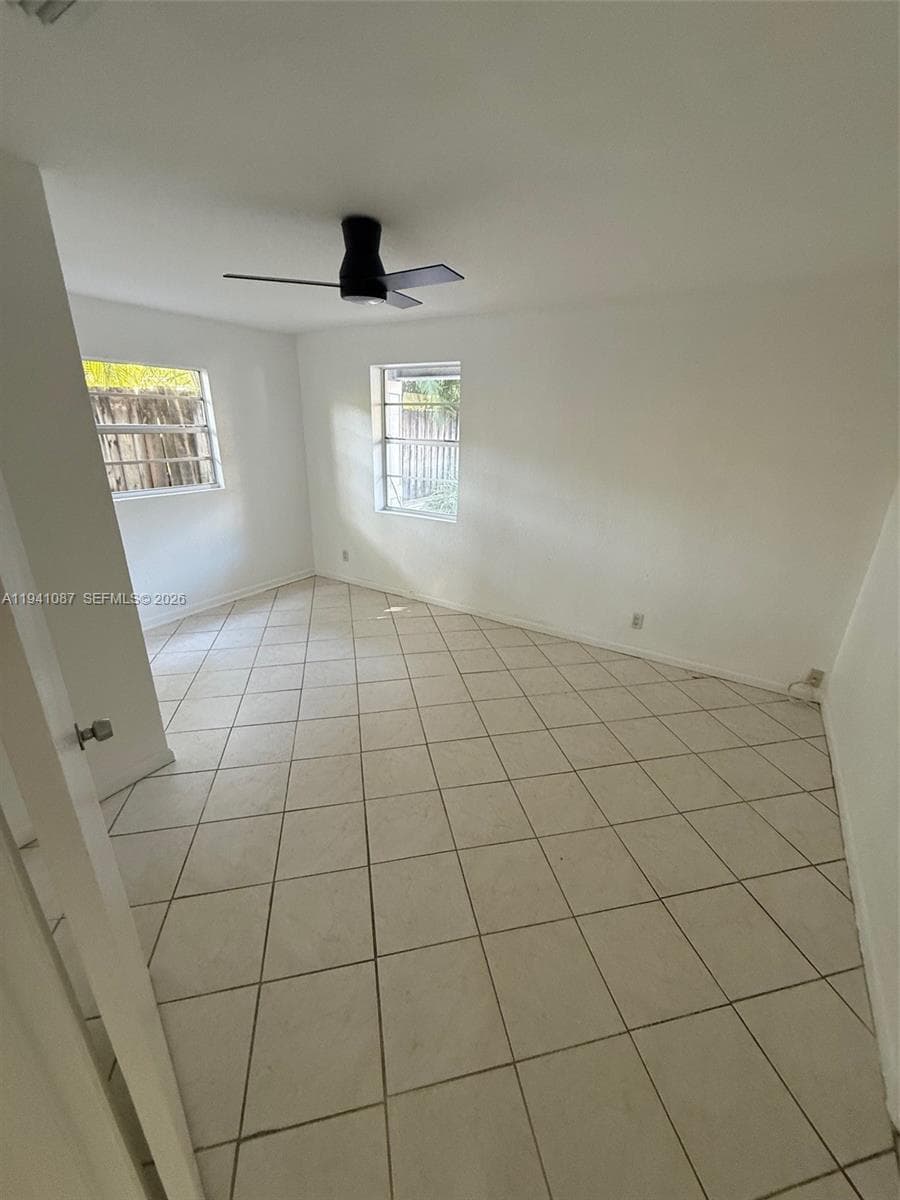 GORDONS ADD · #2 in Fort Lauderdale - Photo 4
