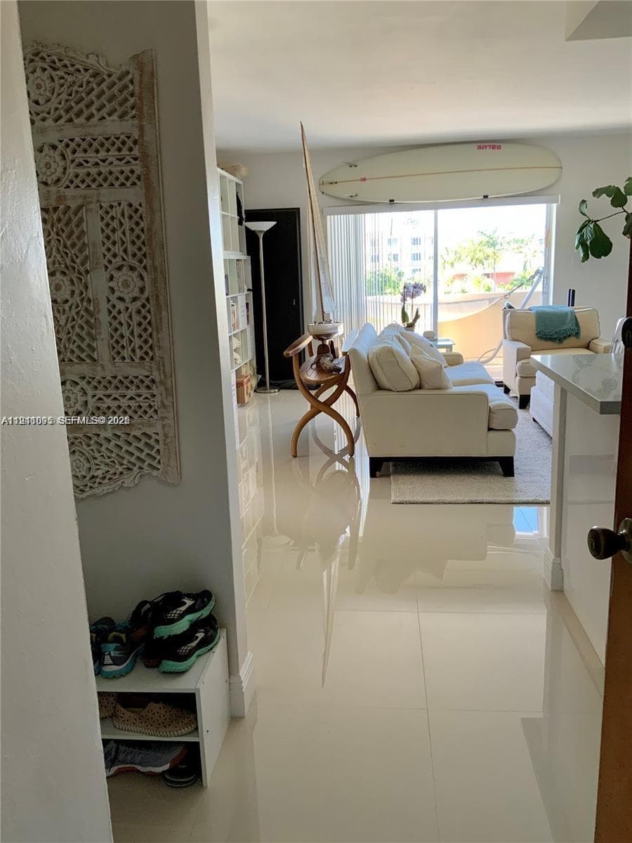SUNDIAL TOWERS CONDO · #4F in Miami Beach - Photo 4