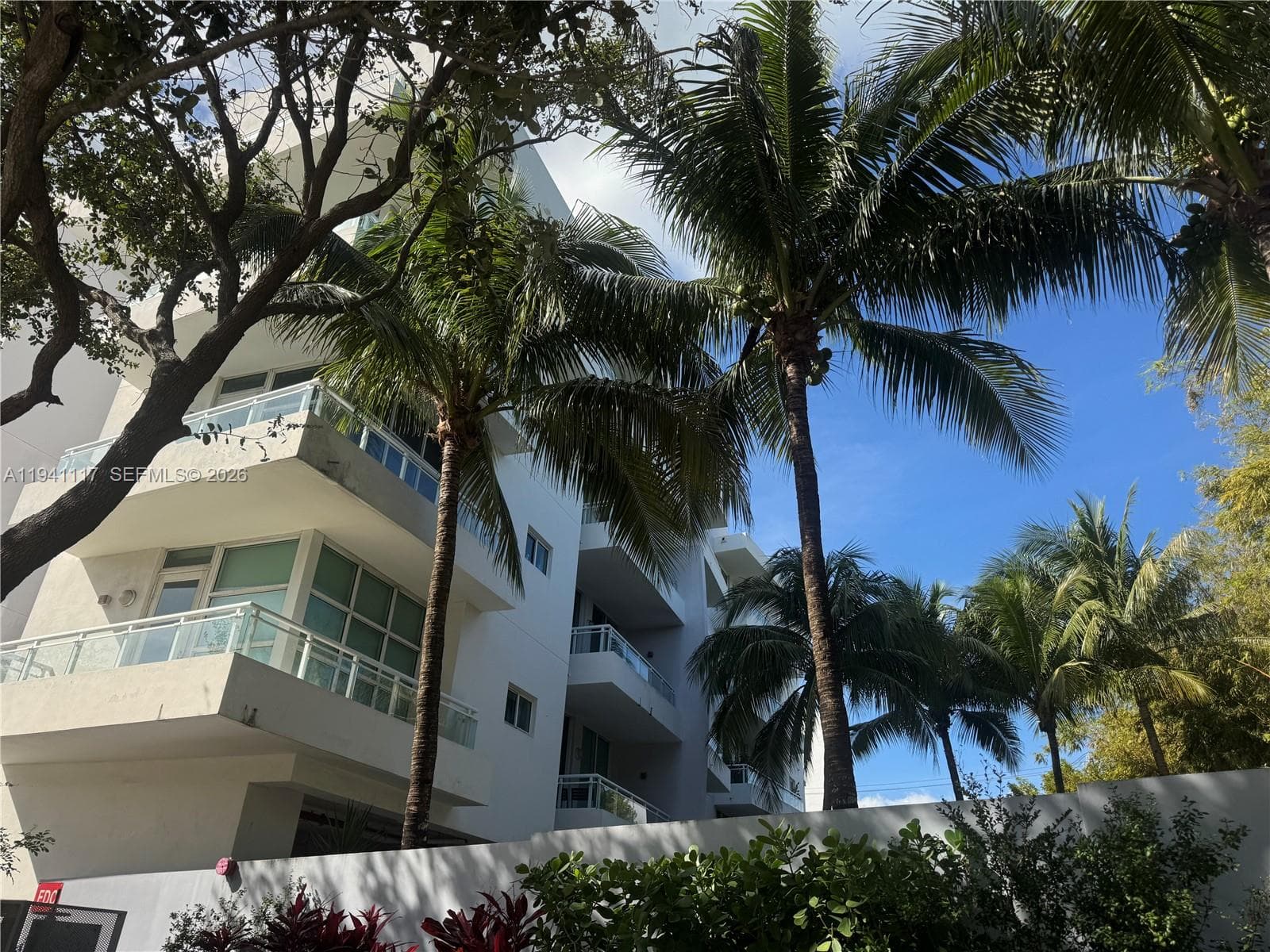 2020 LOFTS CONDO · #202 in Miami Beach - Photo 2
