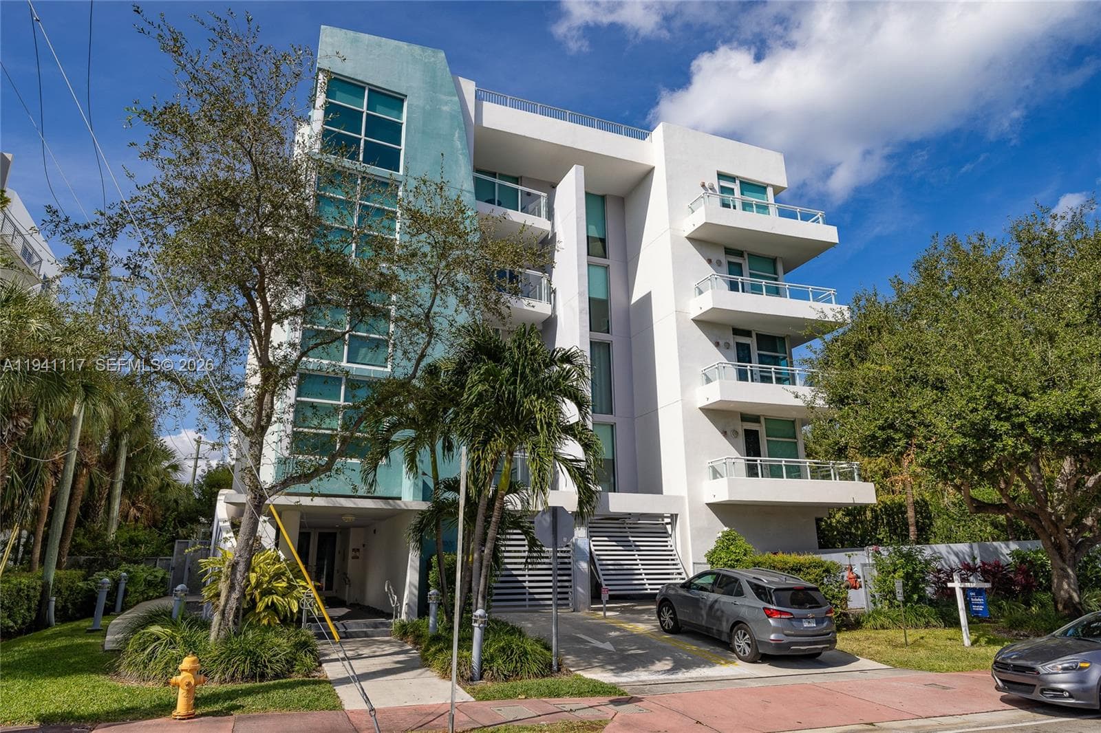 2020 LOFTS CONDO · #202 in Miami Beach - Photo 1