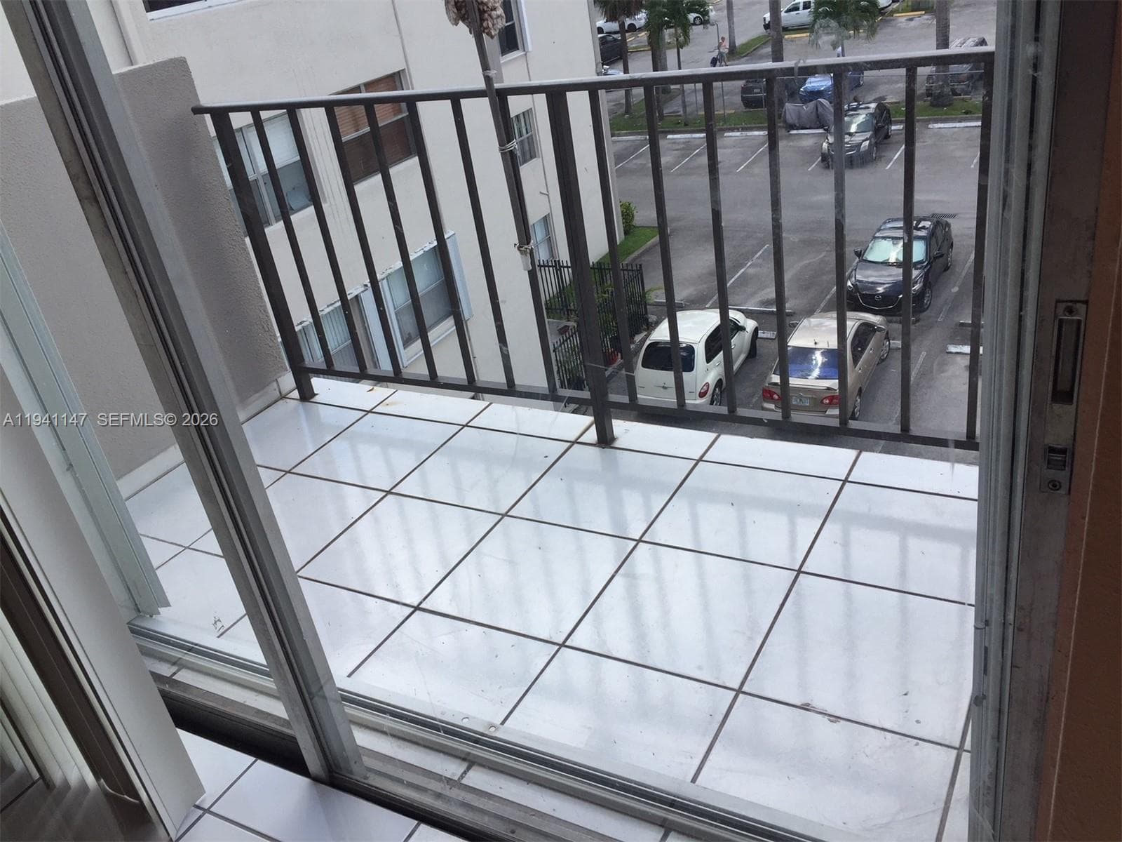 EL LAGO CONDOMINIUM · #W406 in Miami - Photo 6