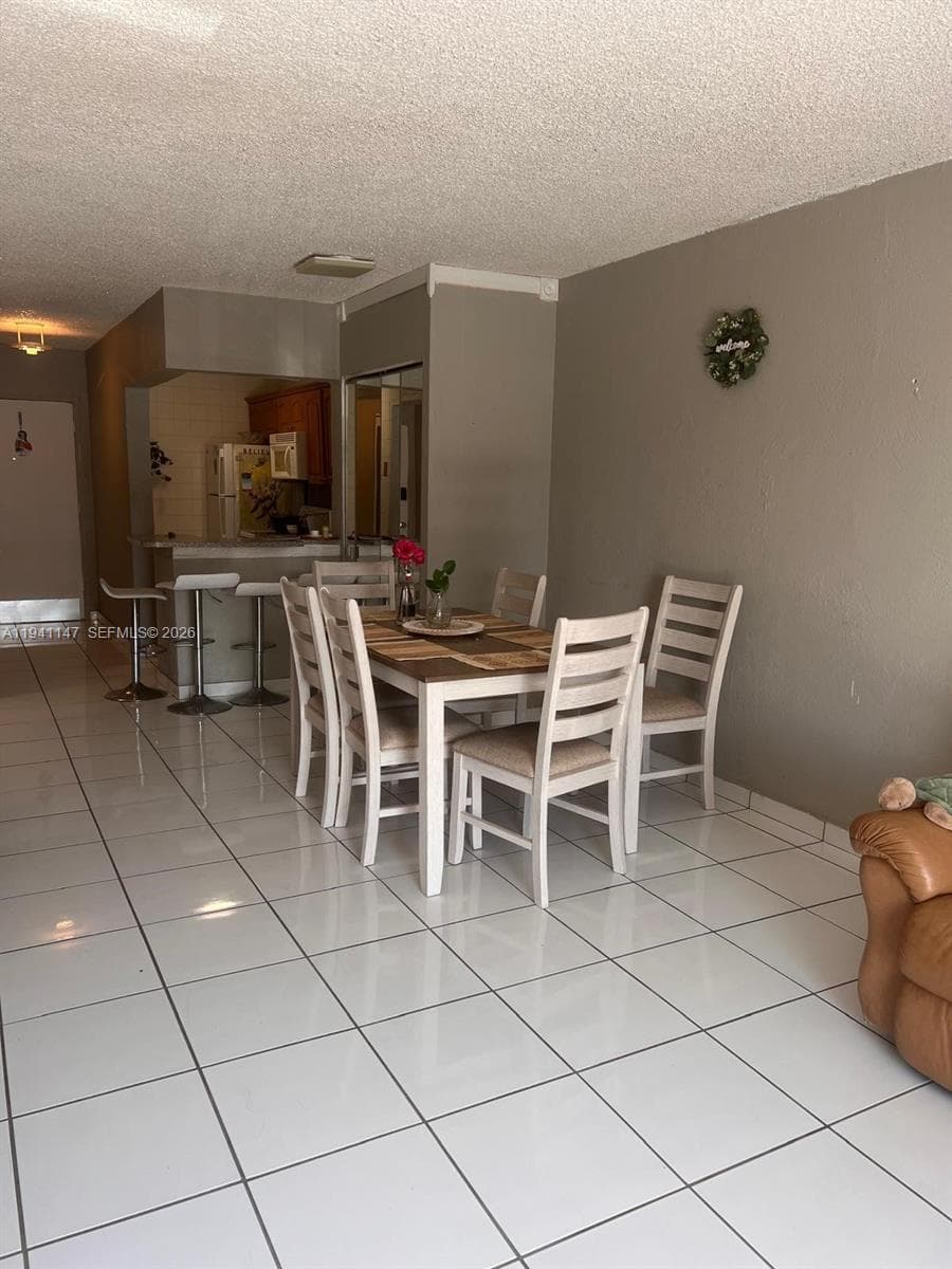 EL LAGO CONDOMINIUM · #W406 in Miami - Photo 13