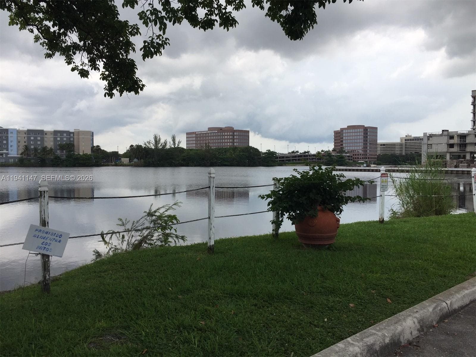EL LAGO CONDOMINIUM · #W406 in Miami - Photo 16