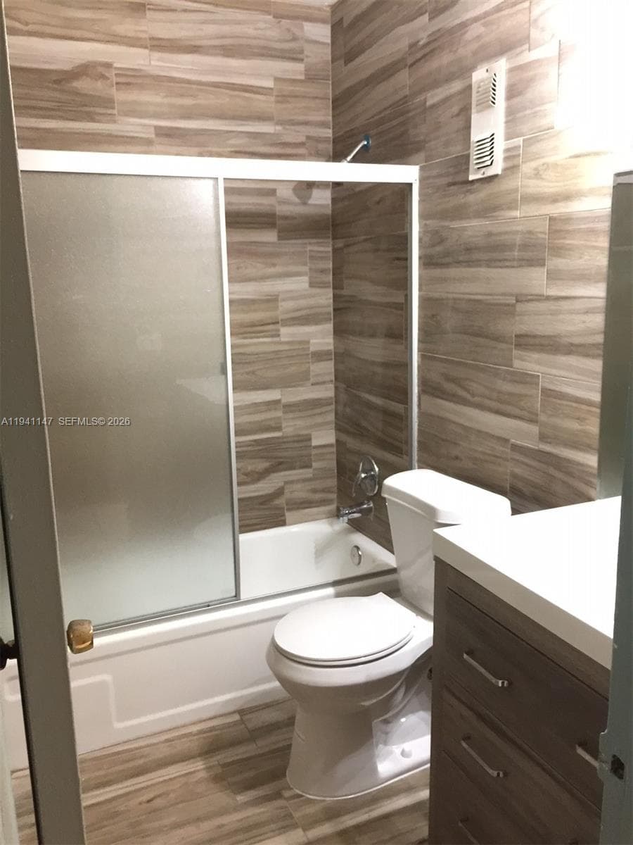 EL LAGO CONDOMINIUM · #W406 in Miami - Photo 5