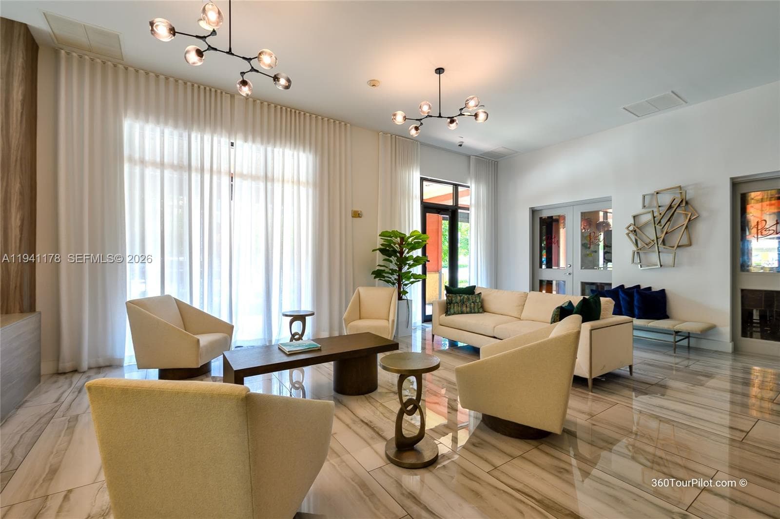 Waverly at Las Olas · #905 in Fort Lauderdale - Photo 3
