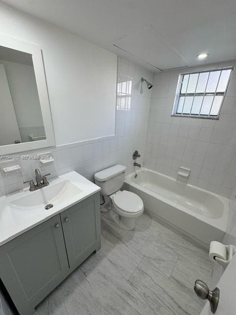 CRYSTAL CONDO · #109 in Hallandale Beach - Photo 5