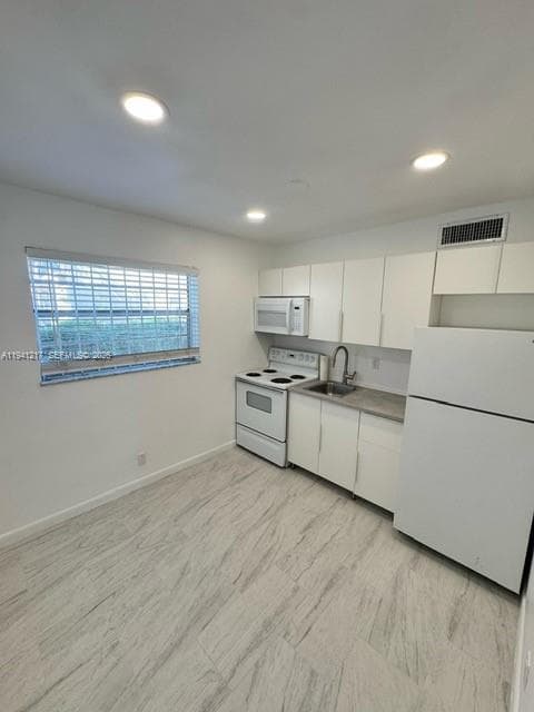 CRYSTAL CONDO · #109 in Hallandale Beach - Photo 4