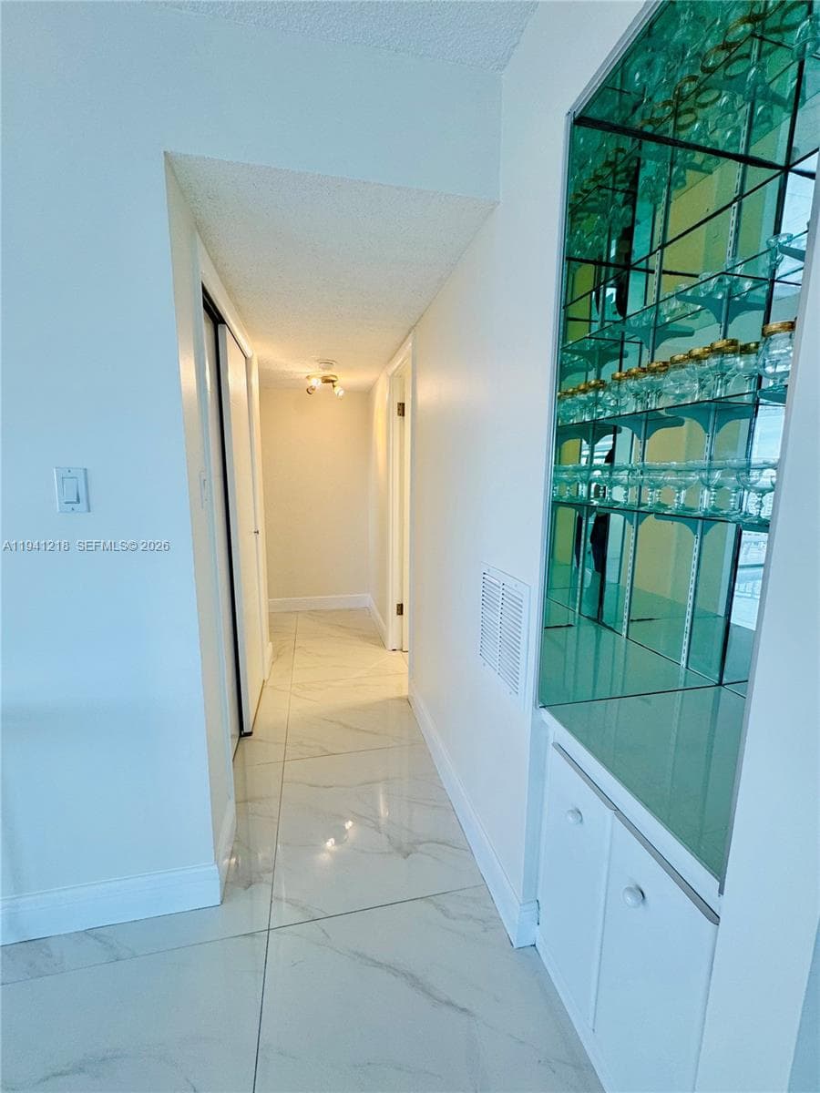 Del Prado · #1605 in Aventura - Photo 22