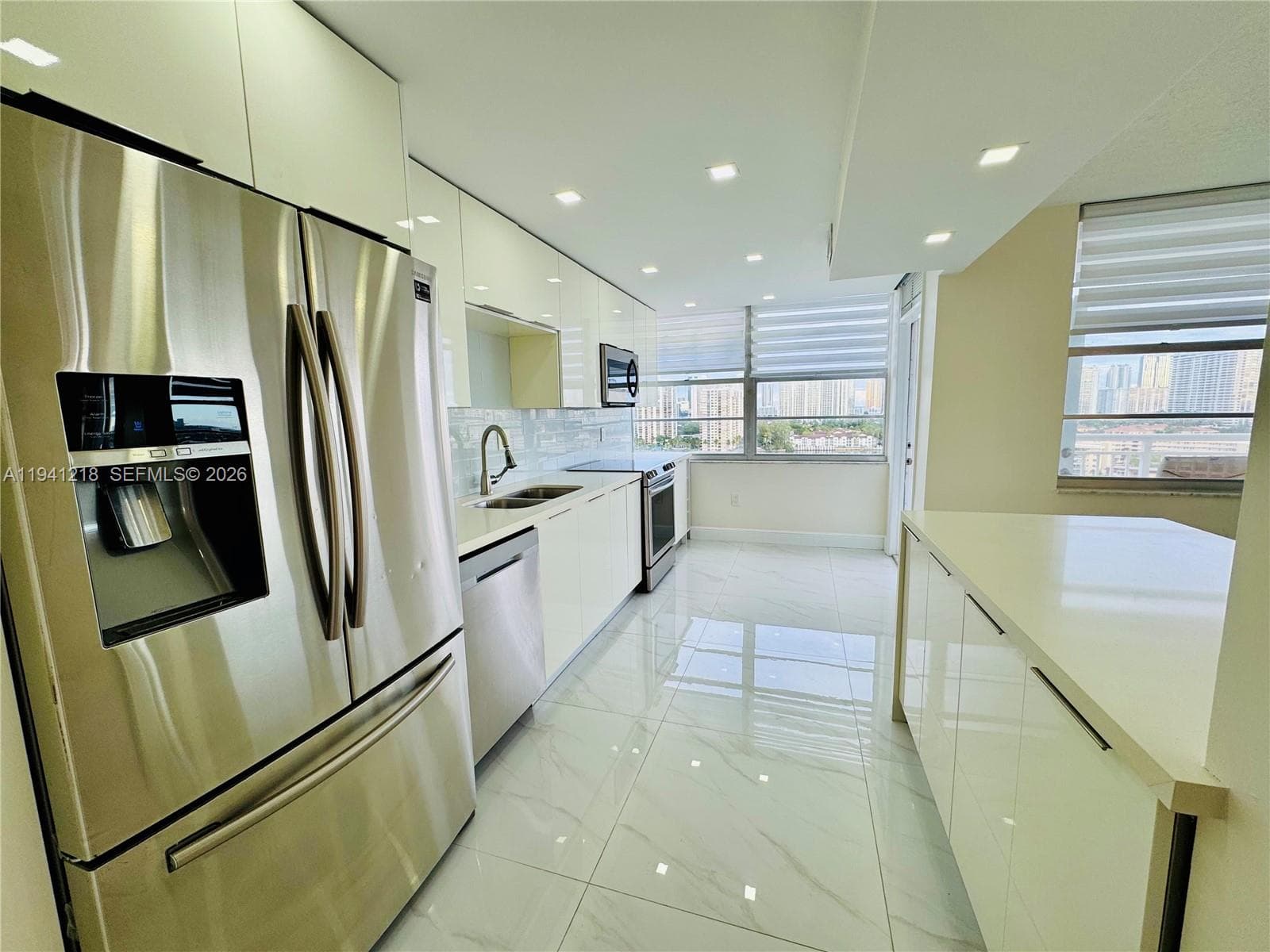 Del Prado · #1605 in Aventura - Photo 3