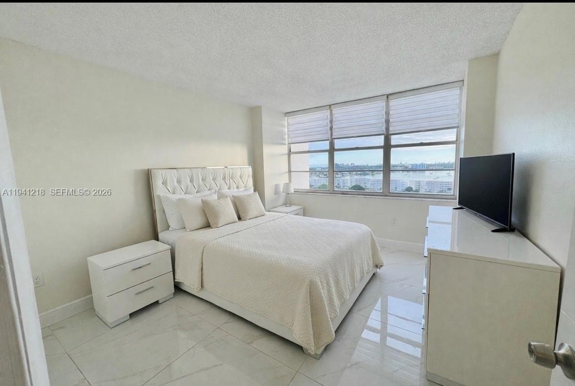 Del Prado · #1605 in Aventura - Photo 28