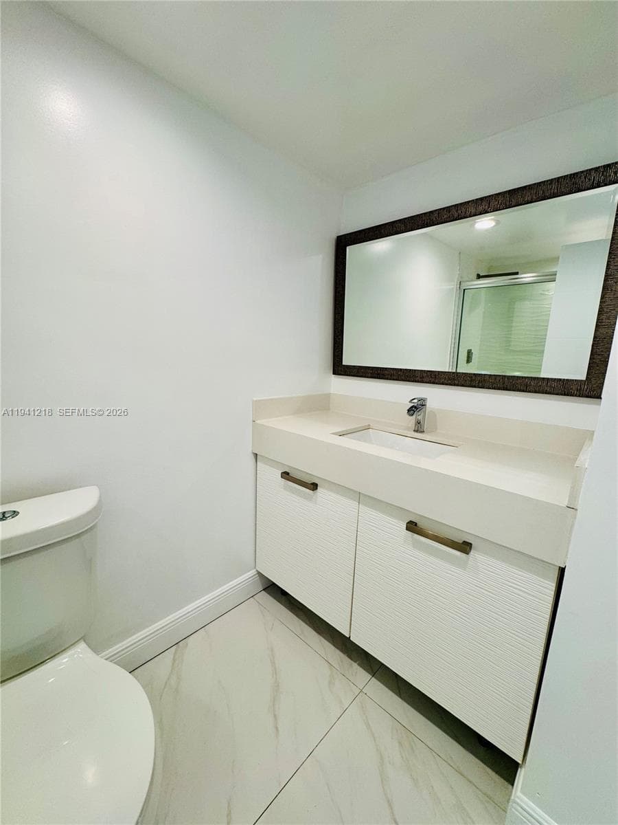 Del Prado · #1605 in Aventura - Photo 24