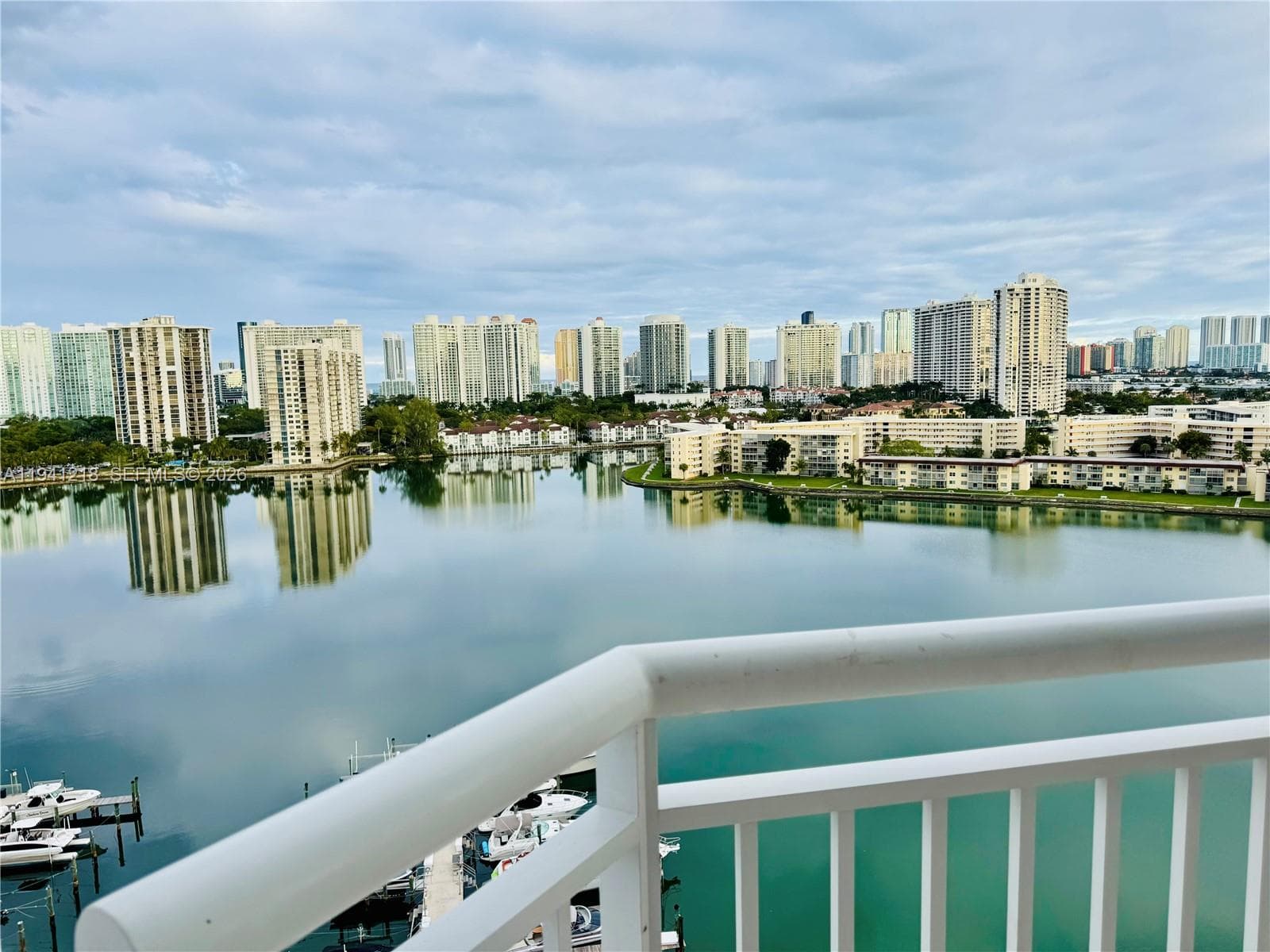 Del Prado · #1605 in Aventura - Photo 10
