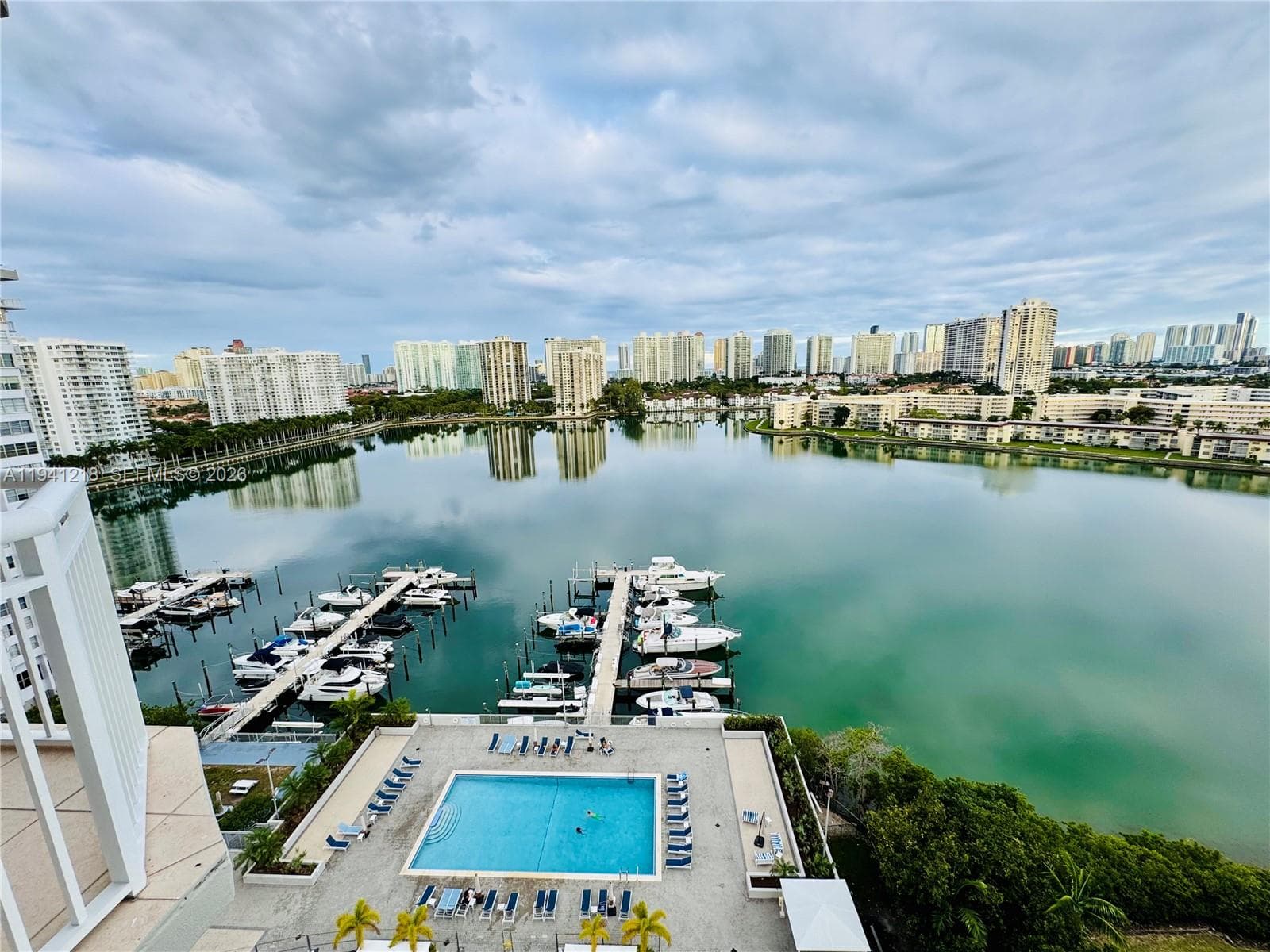 Del Prado · #1605 in Aventura - Photo 35