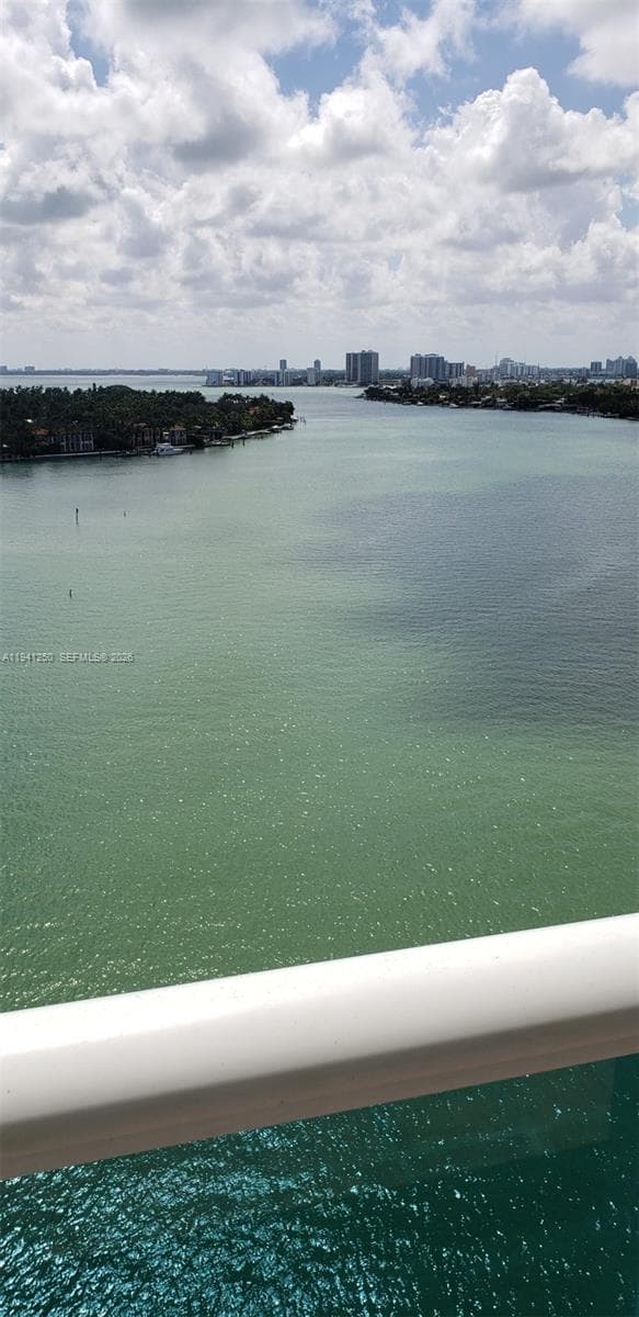 Aquasol condominium · #15O in Miami Beach - Photo 21