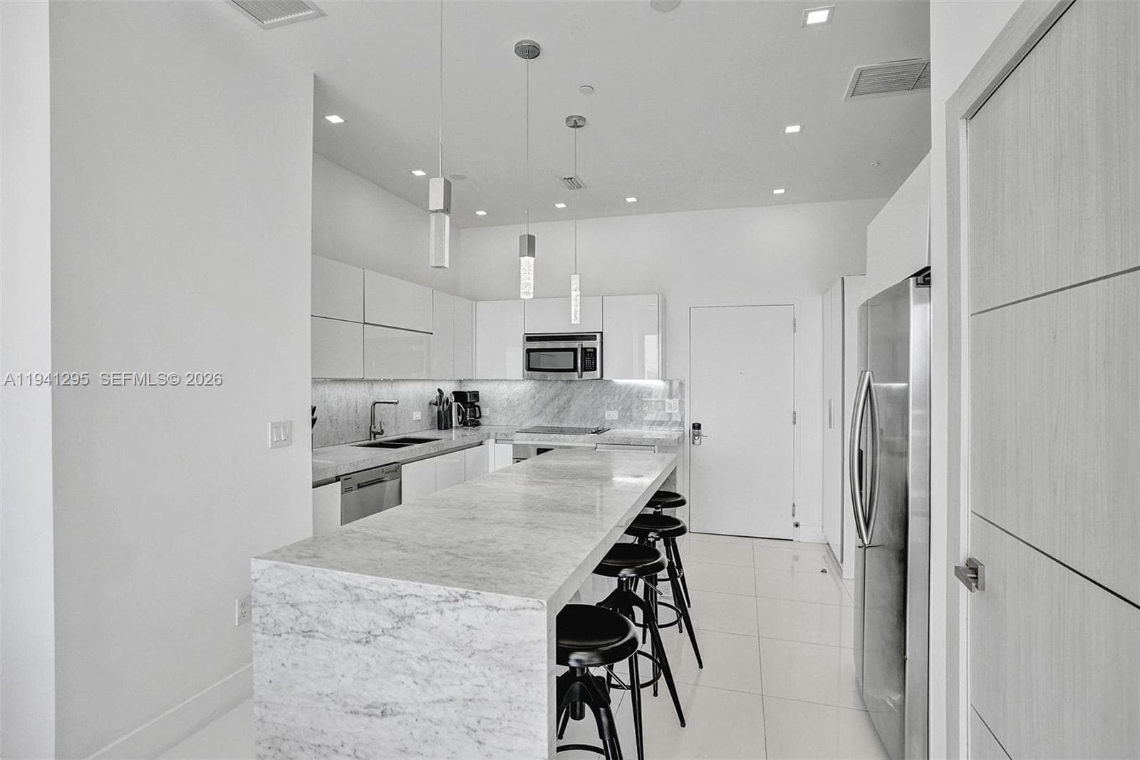 BEACHWALK CONDOMINIUM · #T3303 in Hallandale Beach - Photo 11