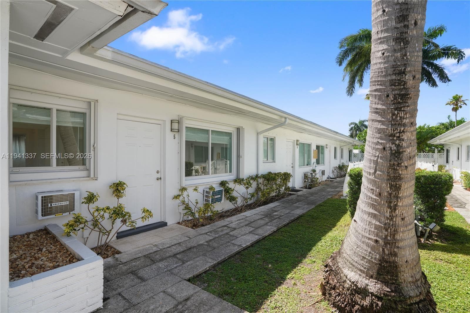 932 MOFFETT CONDO · #5 in Hallandale Beach - Photo 3