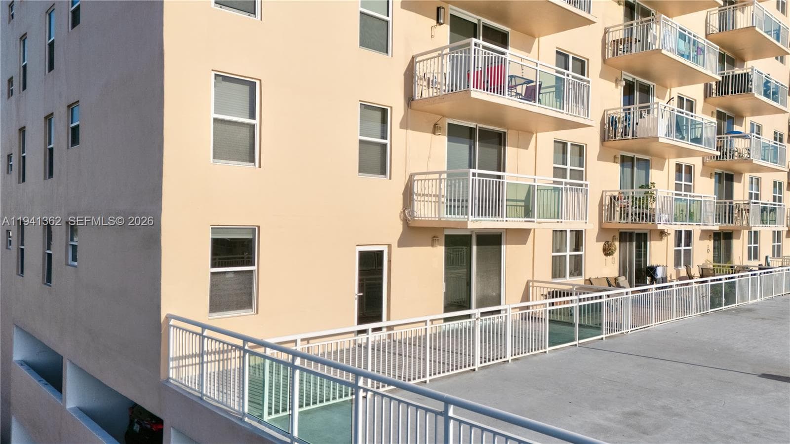 Golden Horn Condo · #4D in Hallandale Beach - Photo 27