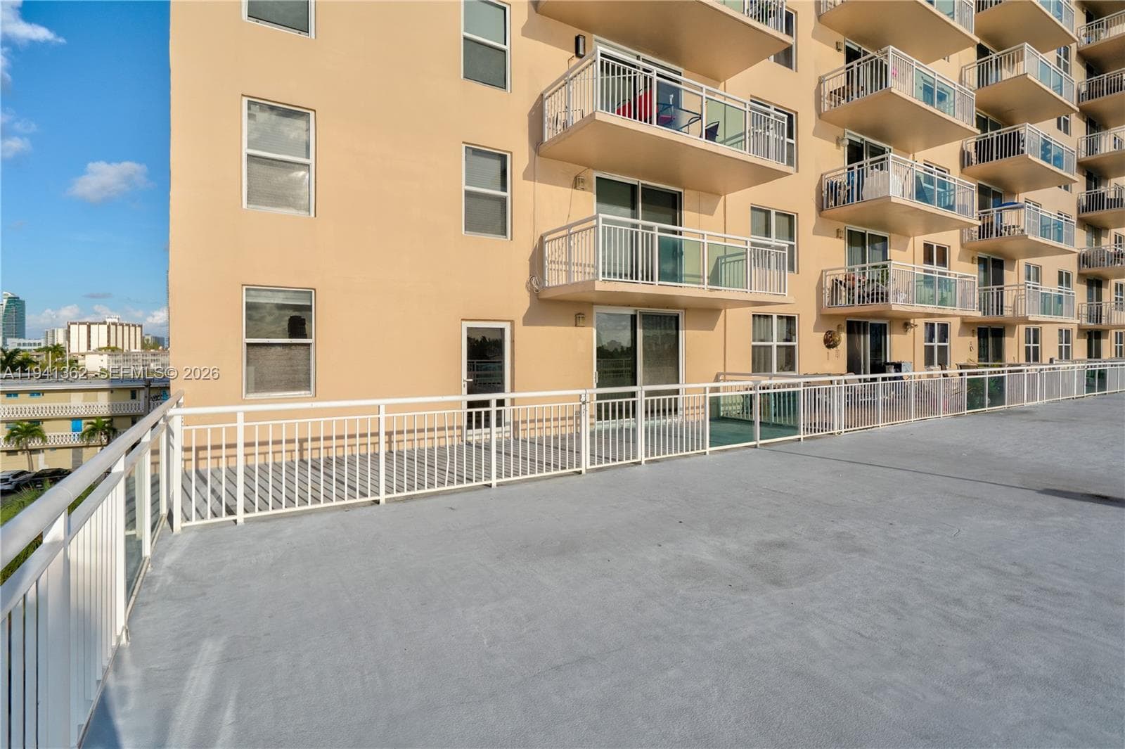 Golden Horn Condo · #4D in Hallandale Beach - Photo 20