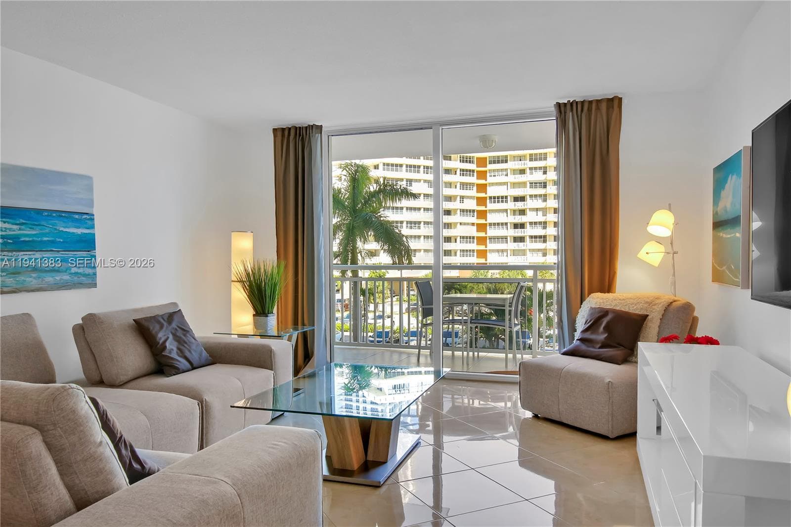 Plaza Tower South · #311 in Hallandale Beach - Photo 6