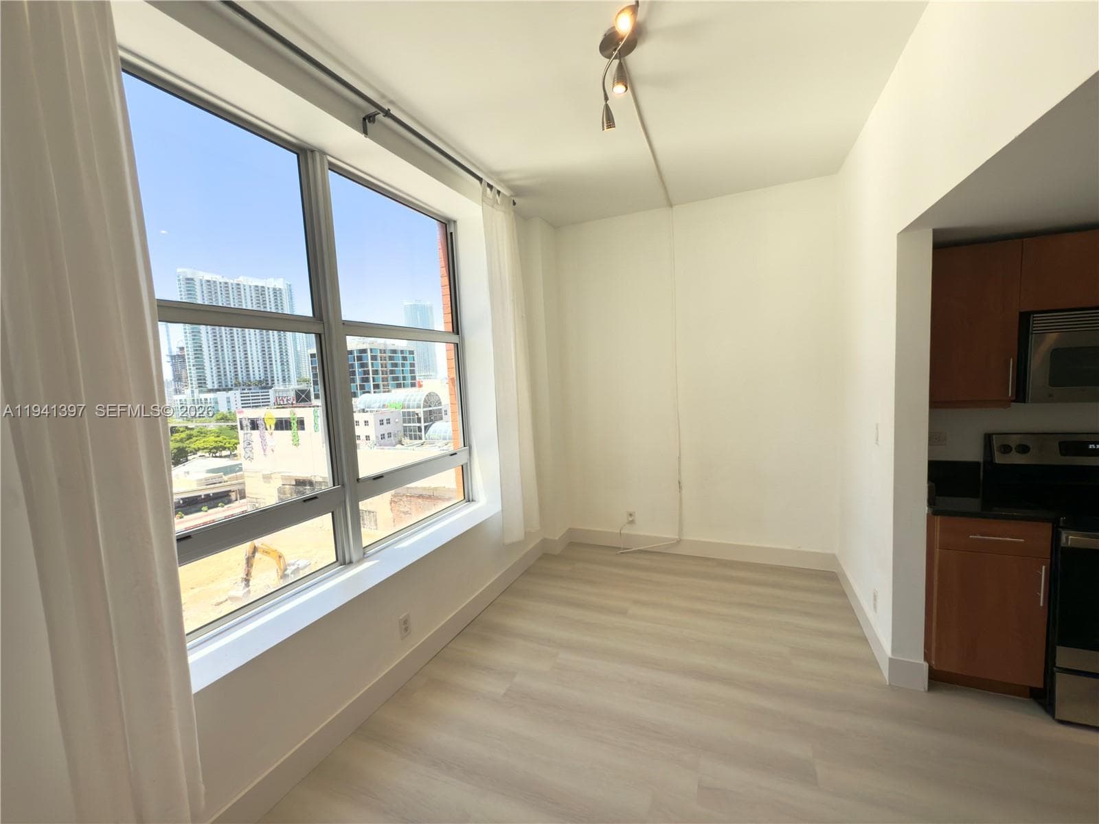 FLAGLER FIRST CONDO · #805 in Miami - Photo 8