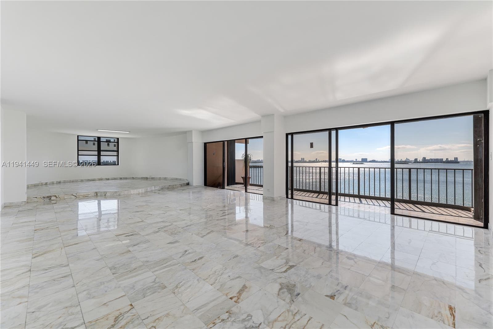 CRICKET CLUB CONDO · #1004 in Miami - Photo 2