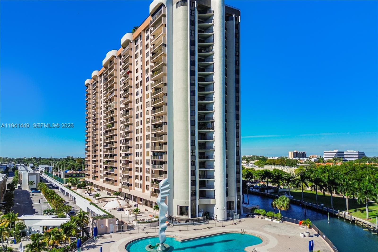 CRICKET CLUB CONDO · #1004 in Miami - Photo 57