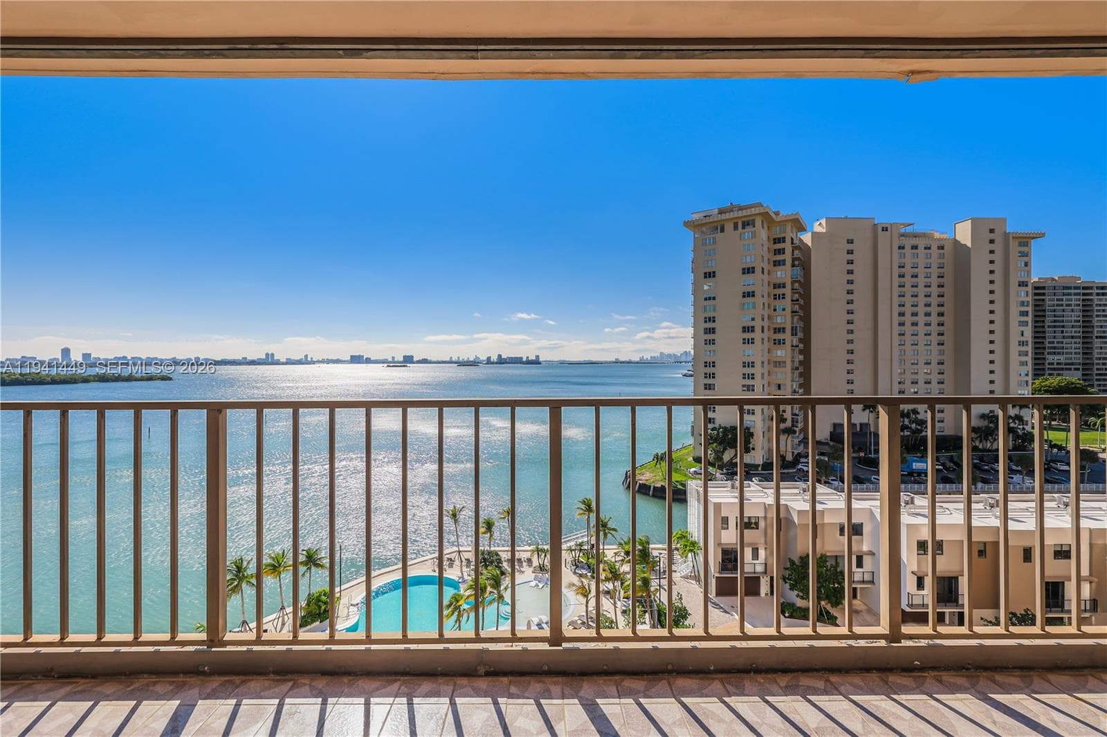 CRICKET CLUB CONDO · #1004 in Miami - Photo 7