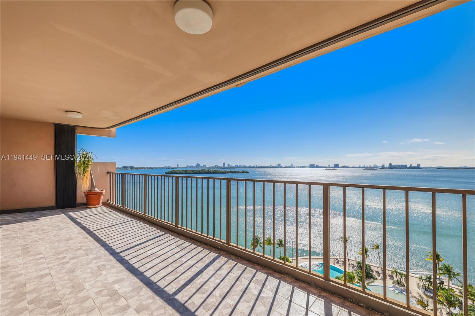 CRICKET CLUB CONDO · #1004 in Miami - Photo 5