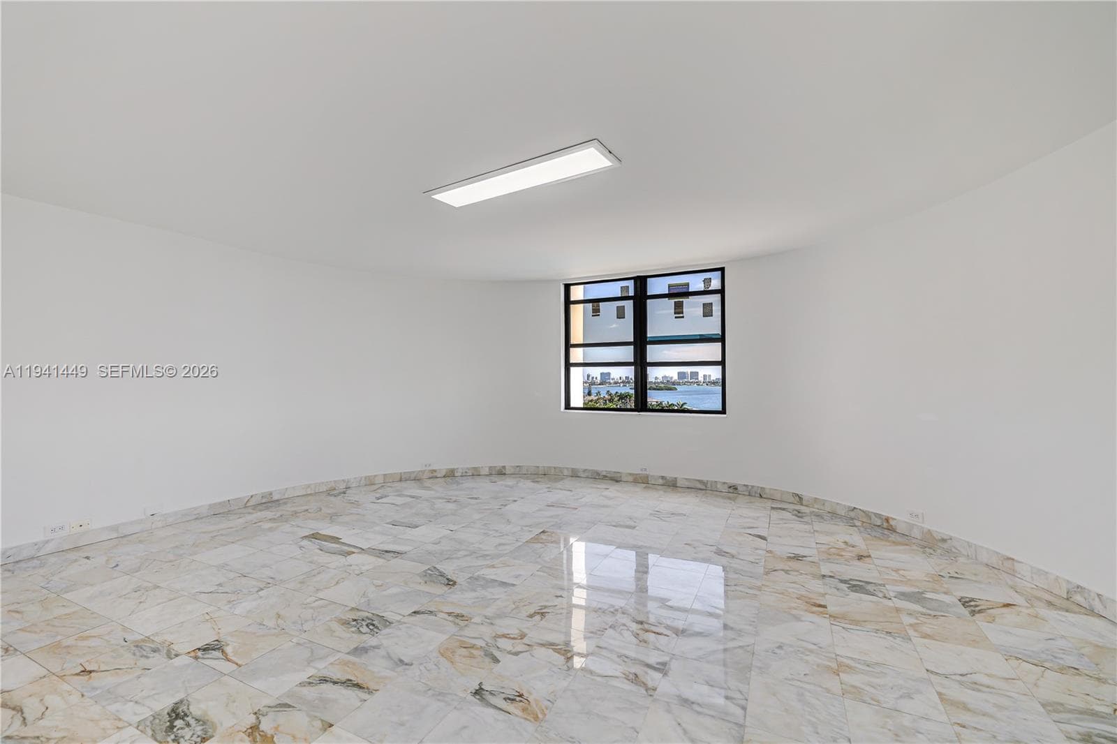 CRICKET CLUB CONDO · #1004 in Miami - Photo 25