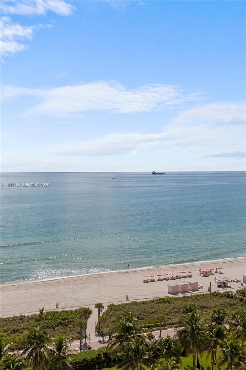 Carriage Club South · #14C in Miami Beach - Photo 23