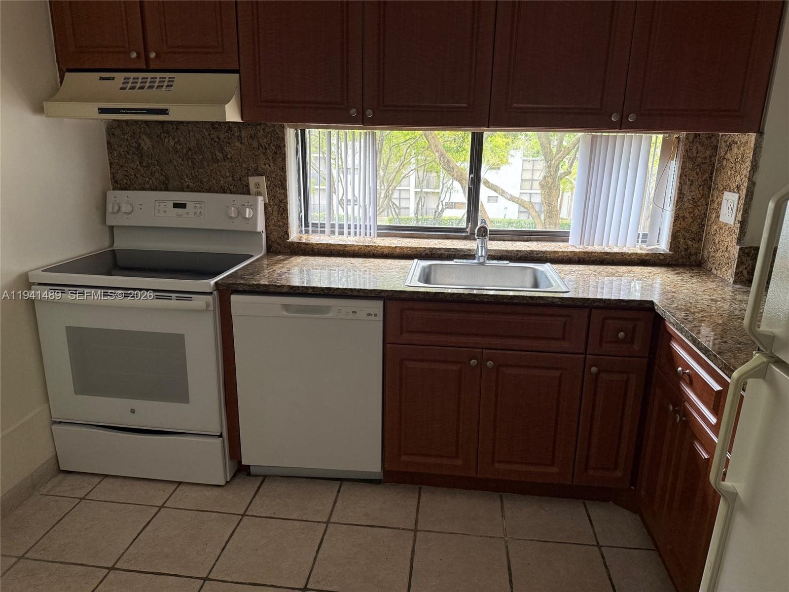 PLAZA OF AMERICAS CONDO P · #314 in Sunny Isles Beach - Photo 23