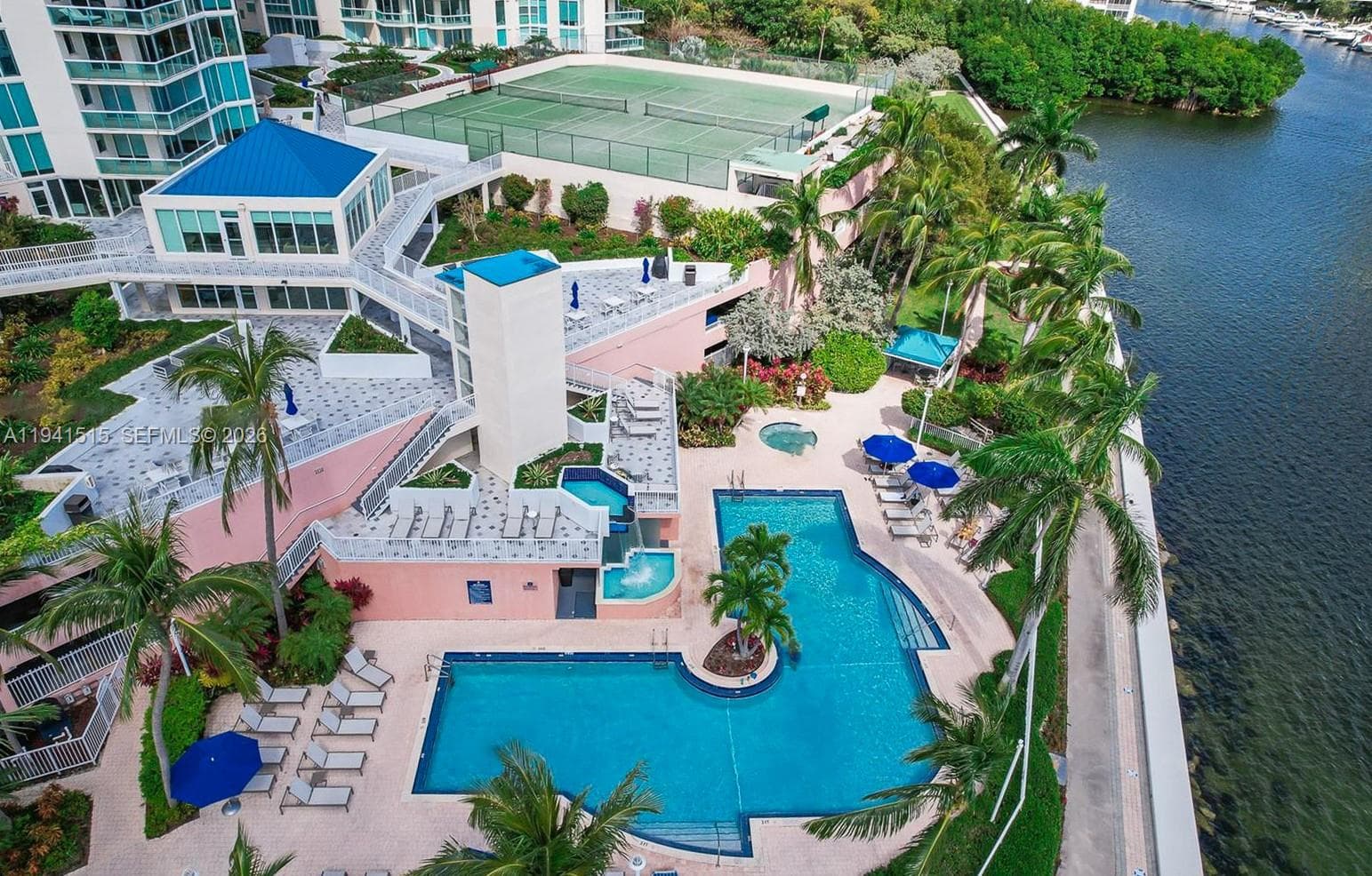 Hidden Bay · #615 in Aventura - Photo 3