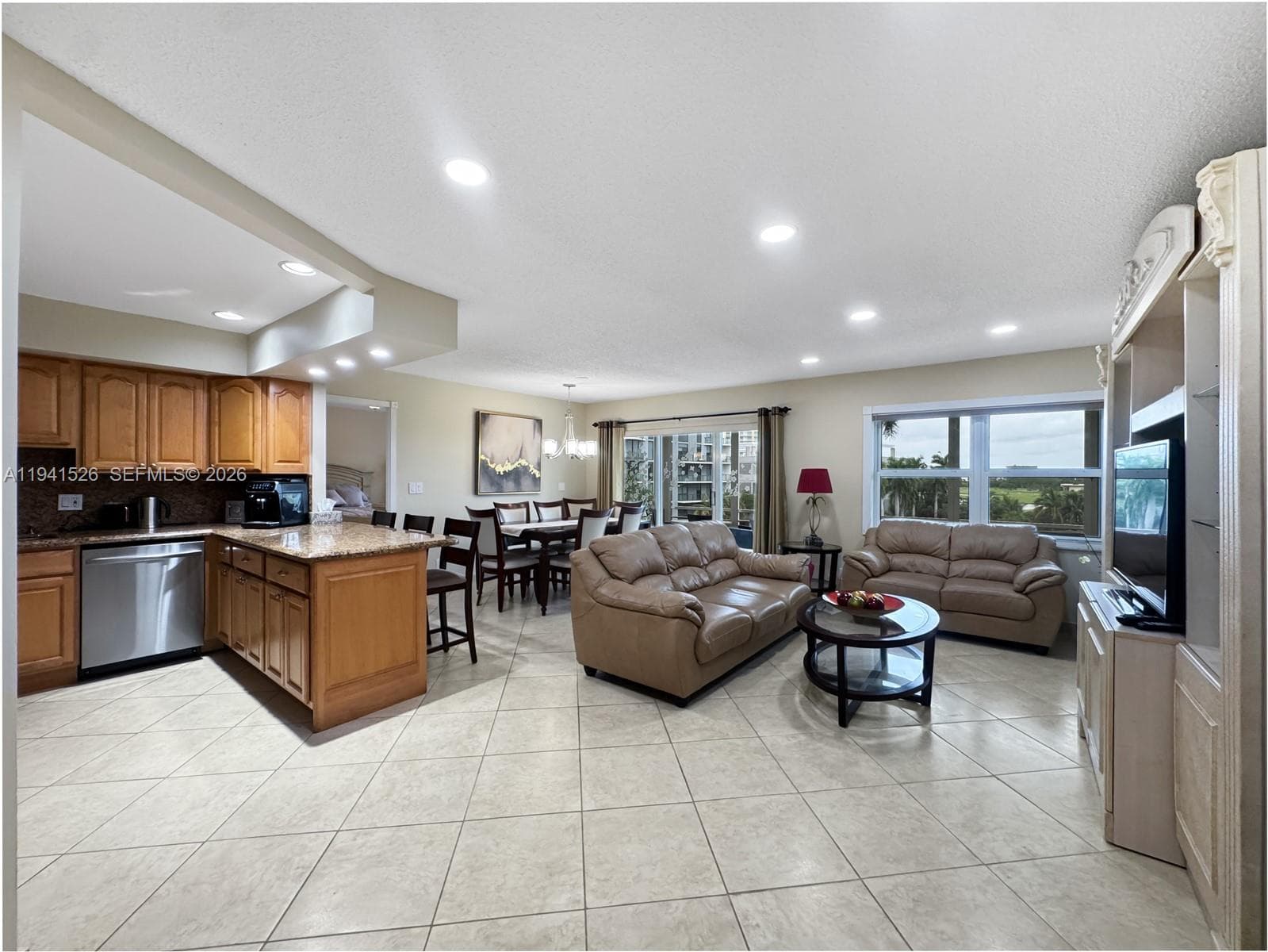 FAIRWAYS RIVIERA CONDO · #533 in Hallandale Beach - Photo 7