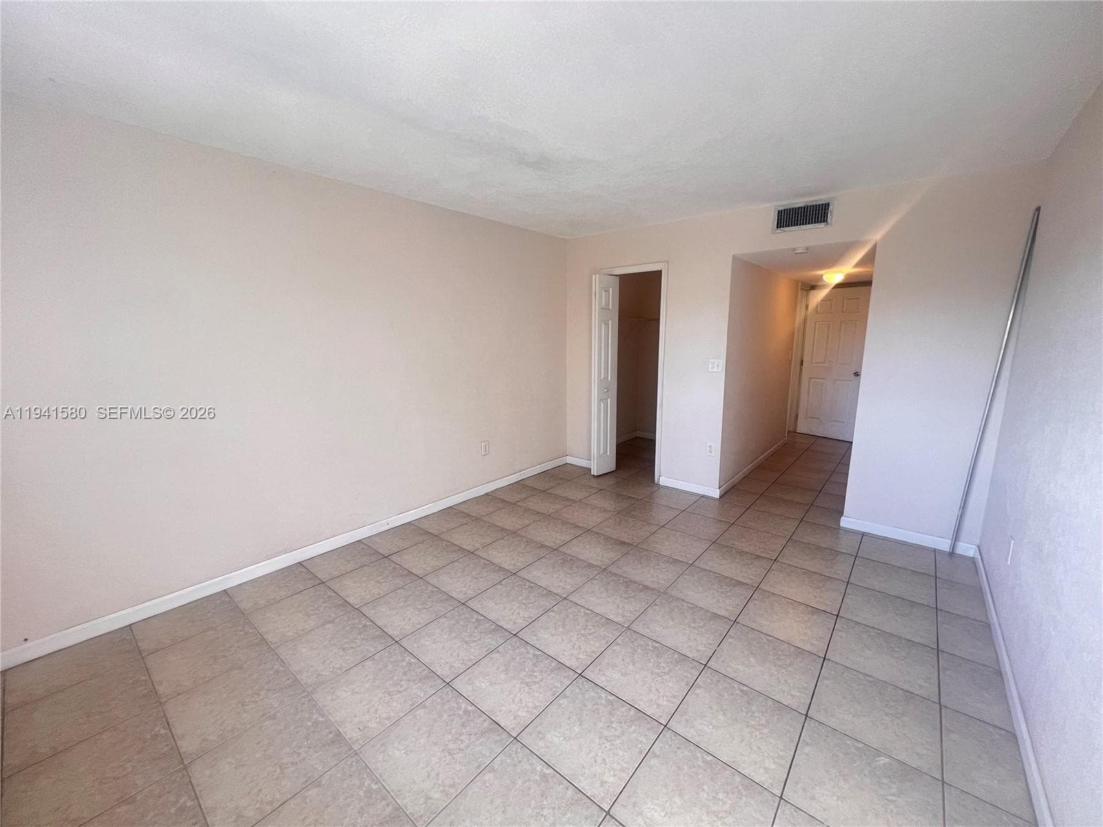 GOLD COAST CONDO · #203 in North Miami - Photo 6