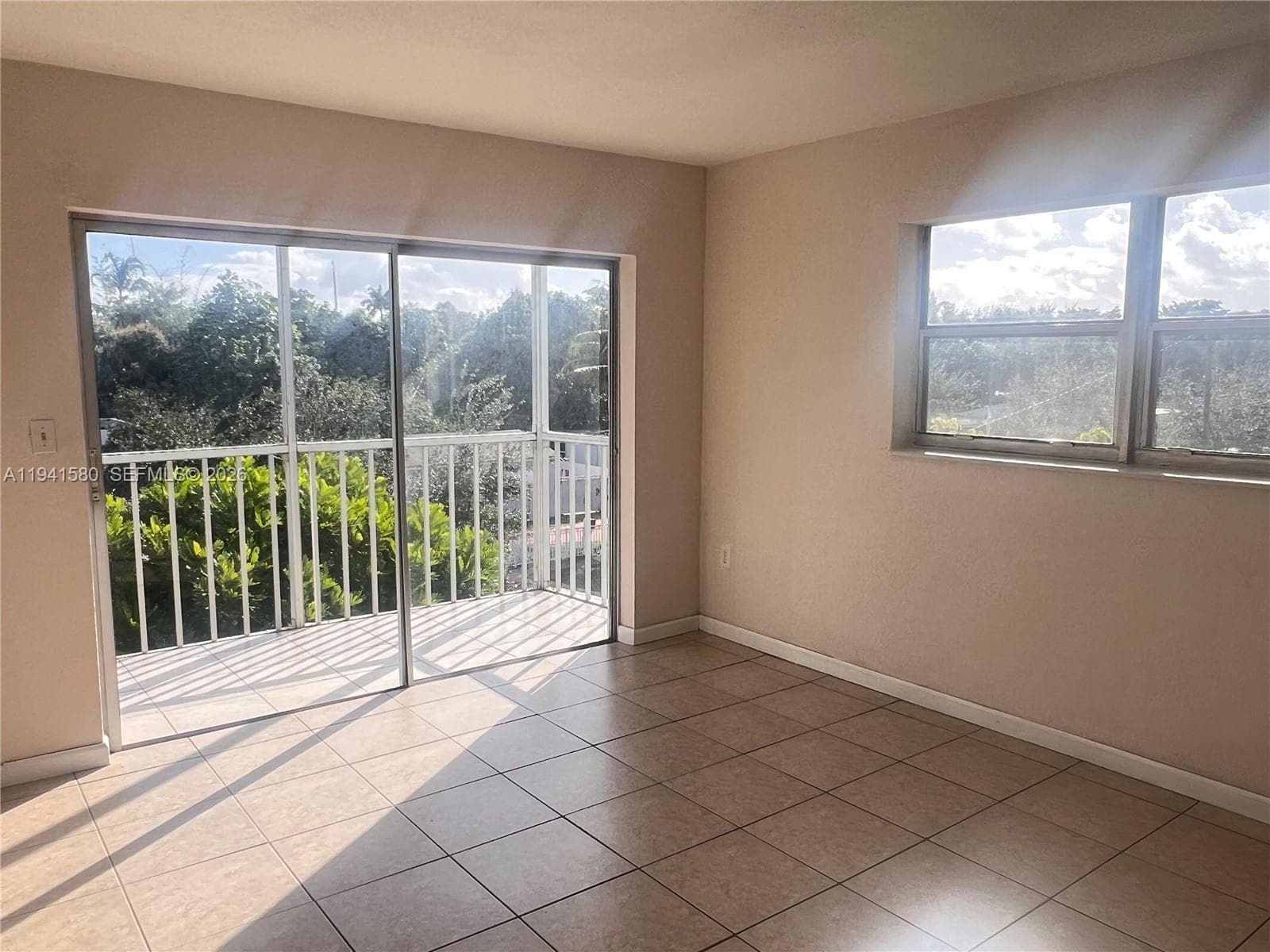 GOLD COAST CONDO · #203 in North Miami - Photo 3