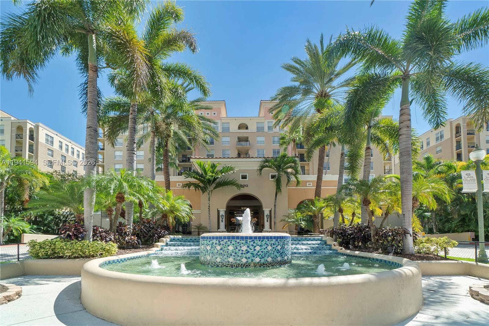 LAS OLAS BY THE RIVER · #2512 in Fort Lauderdale - Photo 35
