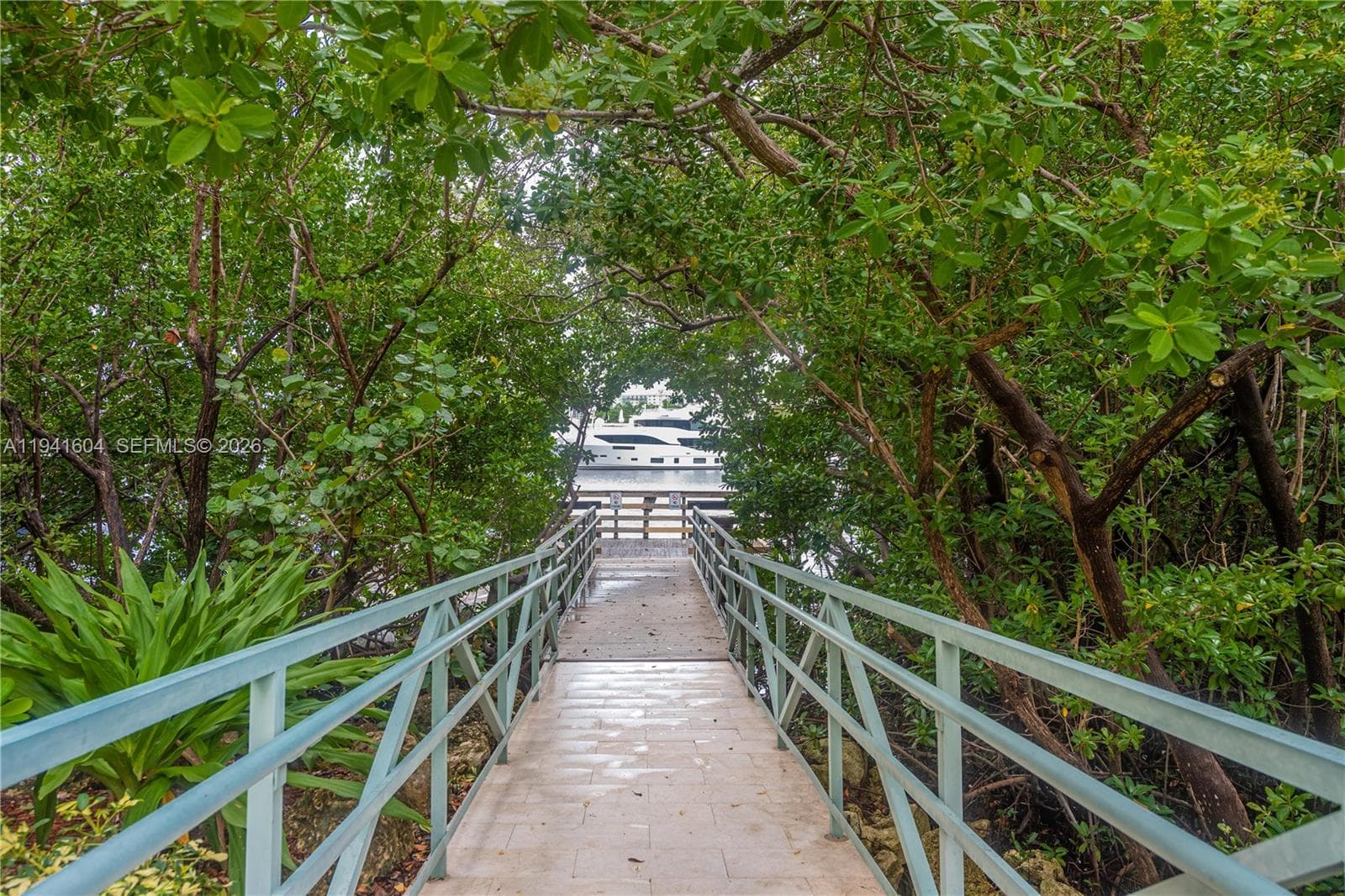 YACHT CLUB AT AVENTURA · #7104 in Aventura - Photo 33
