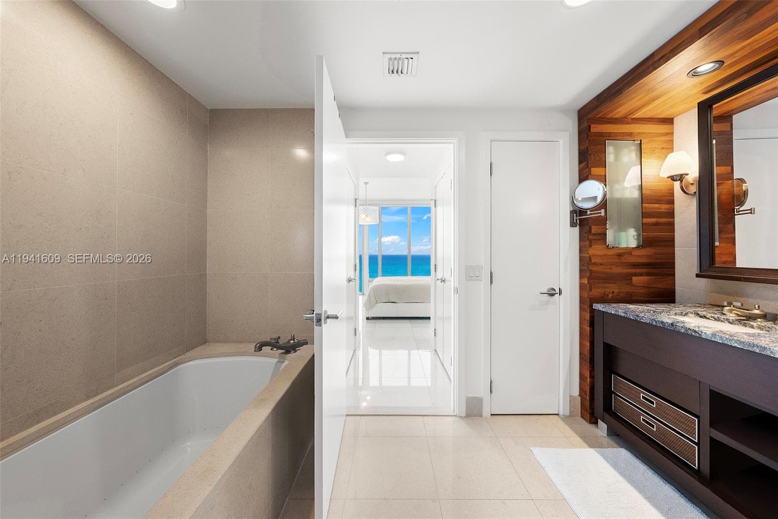 Carillon Miami Beach · #1205 in Miami Beach - Photo 6