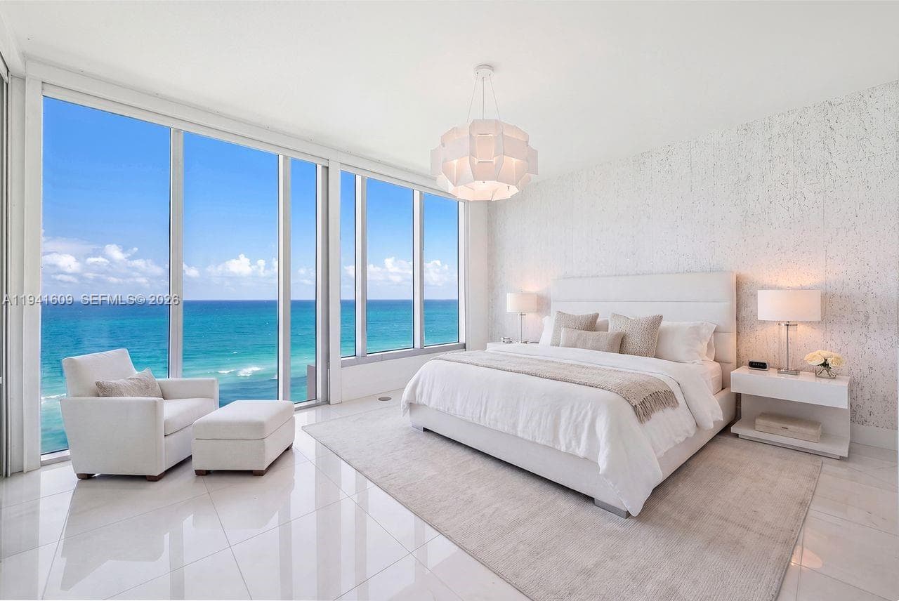 Carillon Miami Beach · #1205 in Miami Beach - Photo 3