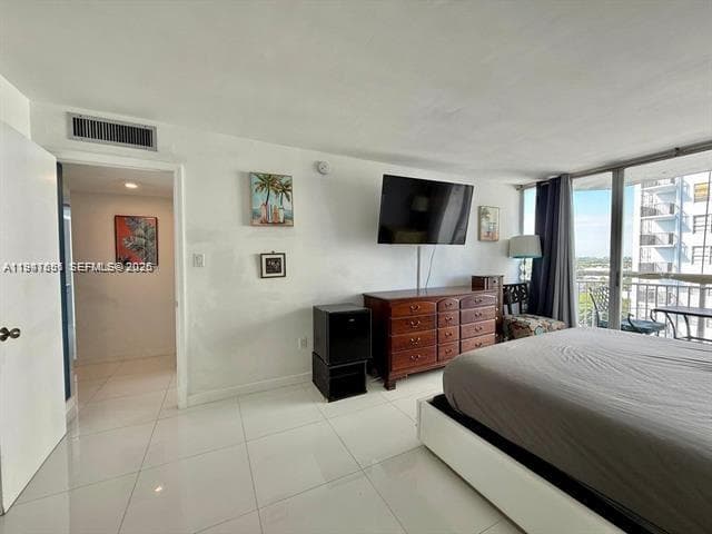 DEL PRADO MARINA · #1604 in Aventura - Photo 11