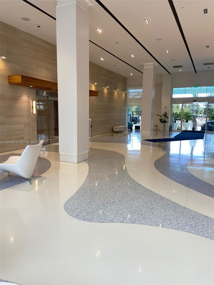 THE FLORIDIAN CONDO · #810 in Miami Beach - Photo 4