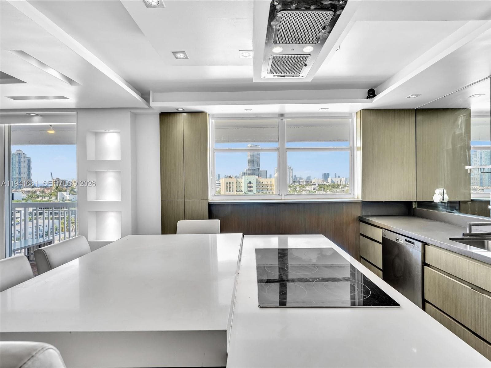 THE PRESIDENTIAL CONDO · #1103 in Miami Beach - Photo 23
