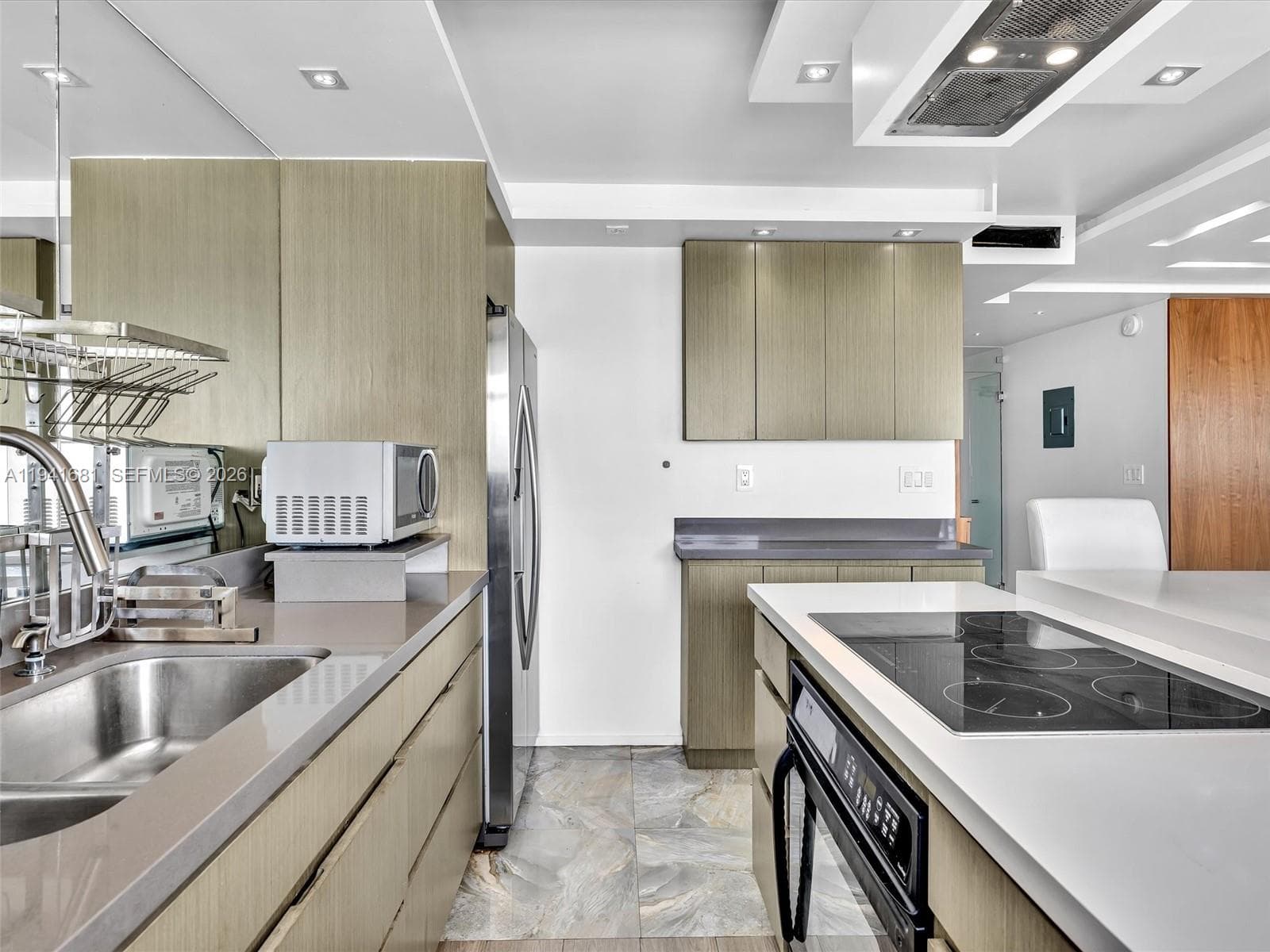 THE PRESIDENTIAL CONDO · #1103 in Miami Beach - Photo 26