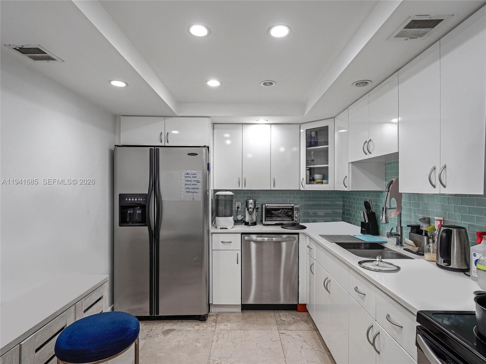 ARLEN BEACH CONDO · #1415 in Miami Beach - Photo 9