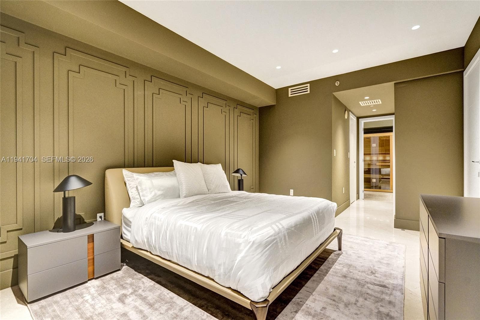 Primary Suite King Bed