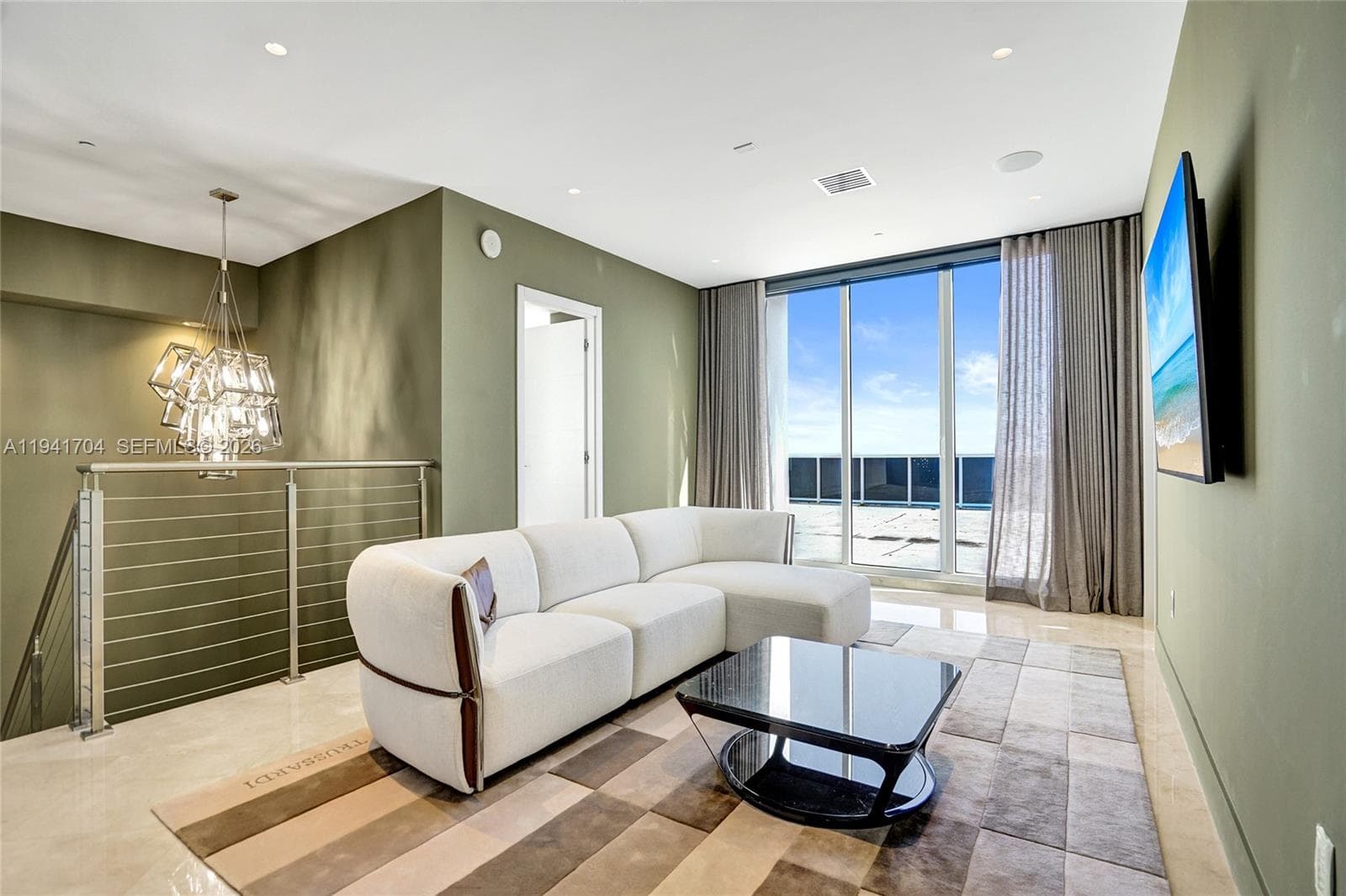 2nd Level Sitting Area