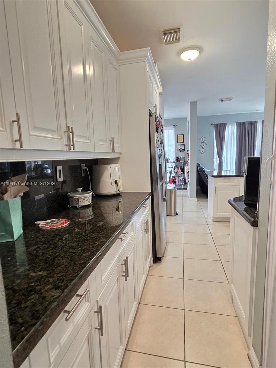 11702 SW 137th Pl photo 12