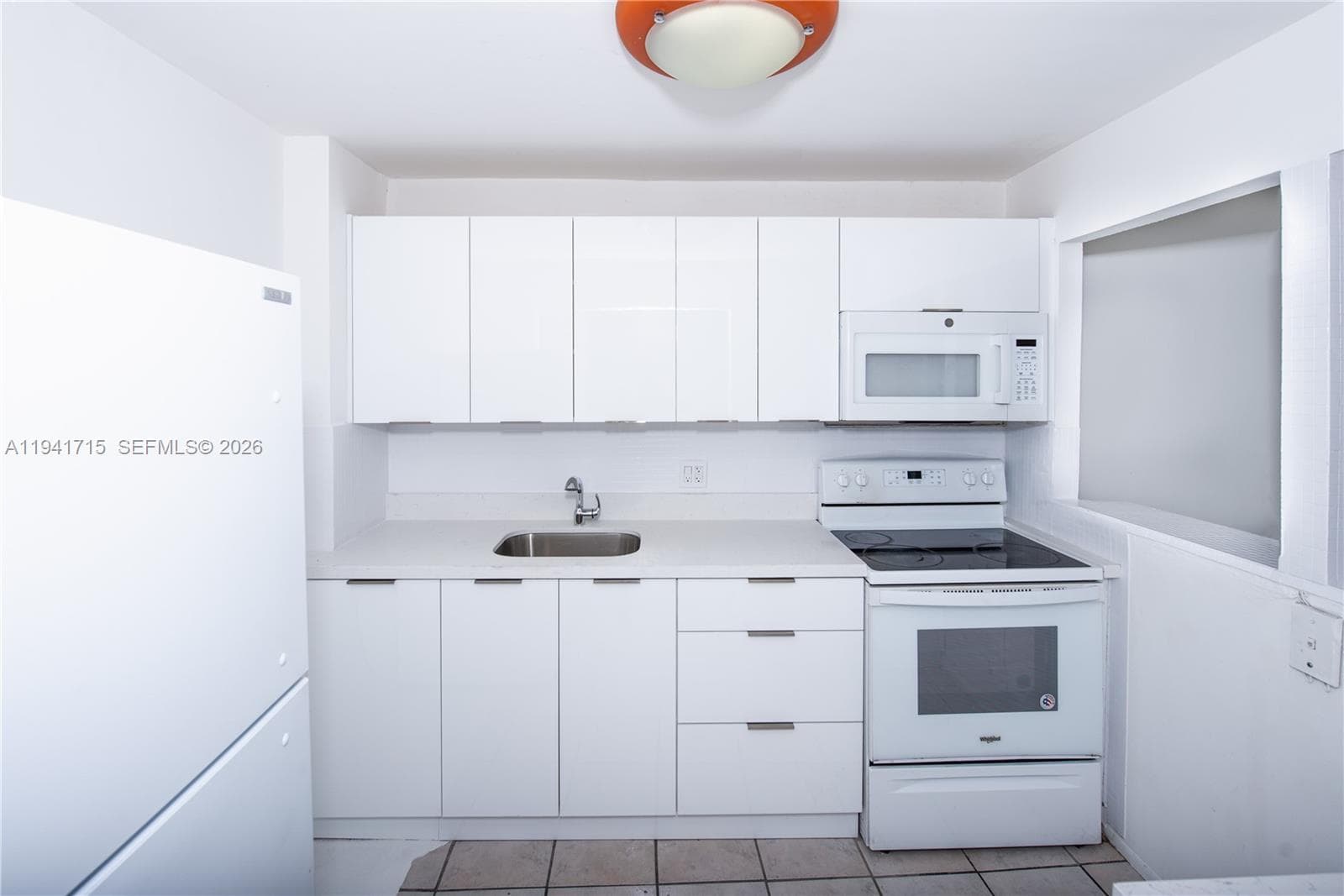 WOODSIDE APTS CONDO · #B320 in North Miami Beach - Photo 5